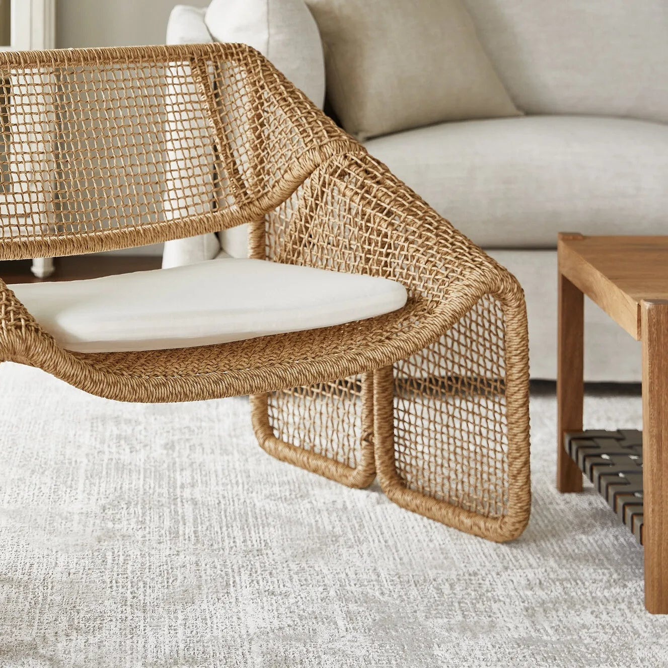Fauteuil lounge en rotin tressé