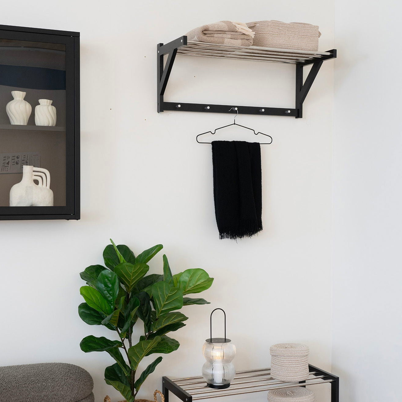 Padova Hat Shelf