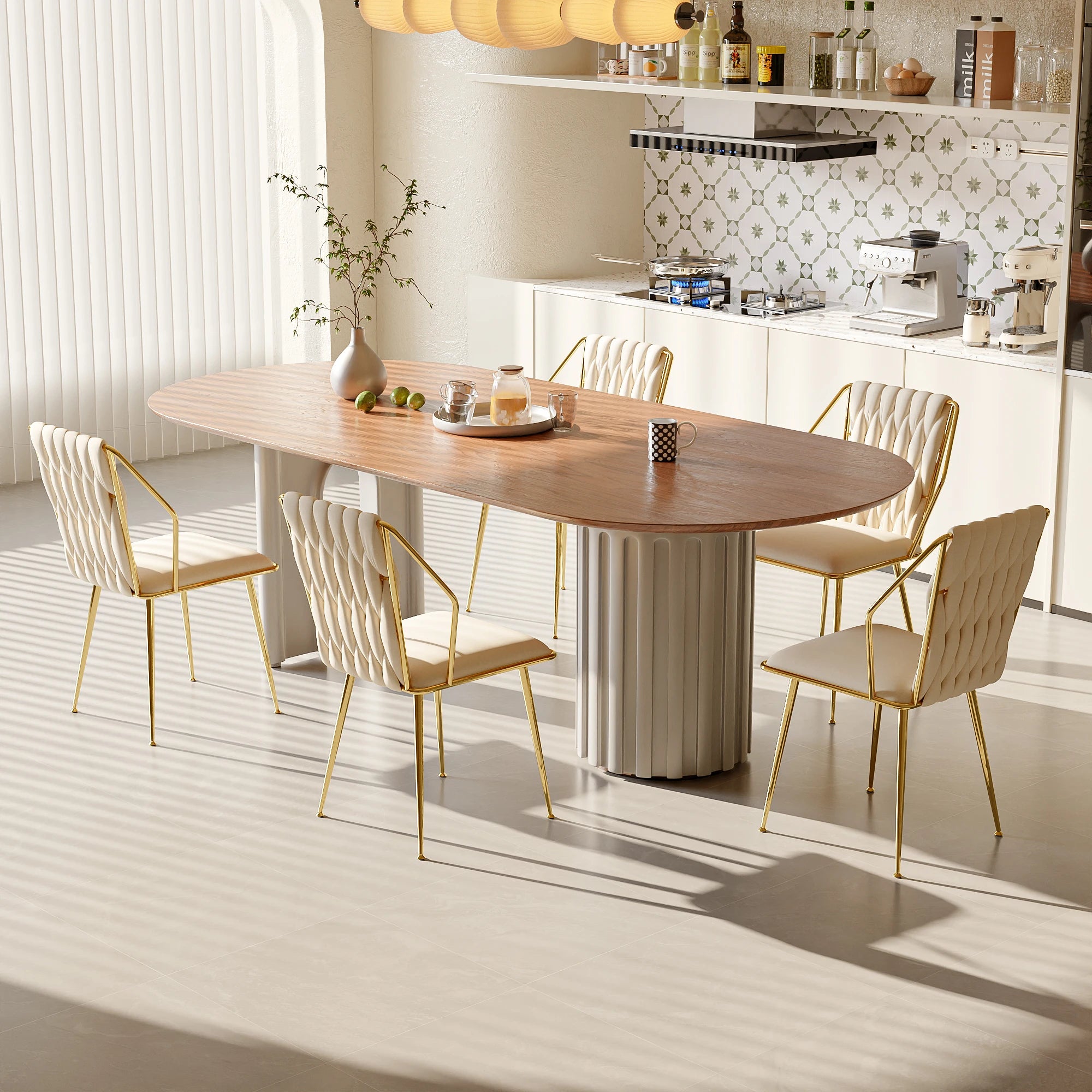 Chaises modernes en velours avec structure dorée