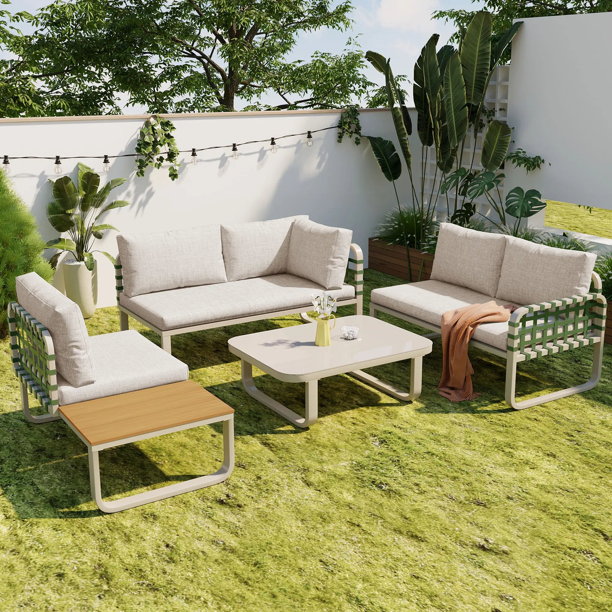 Gartenmöbel aus Metall und Rattan