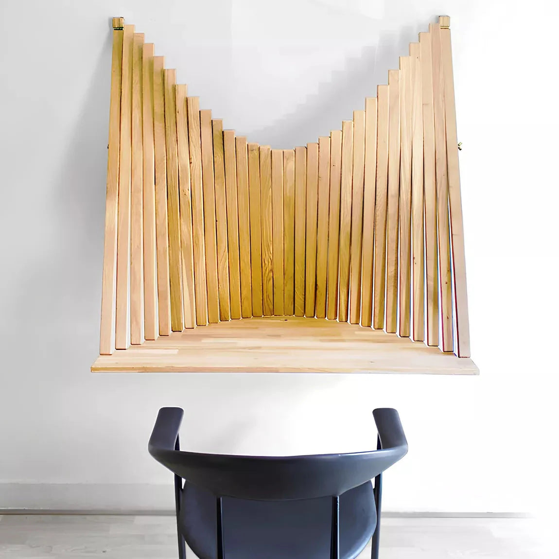 Bureau mural pliable en bois massif ElleVitals