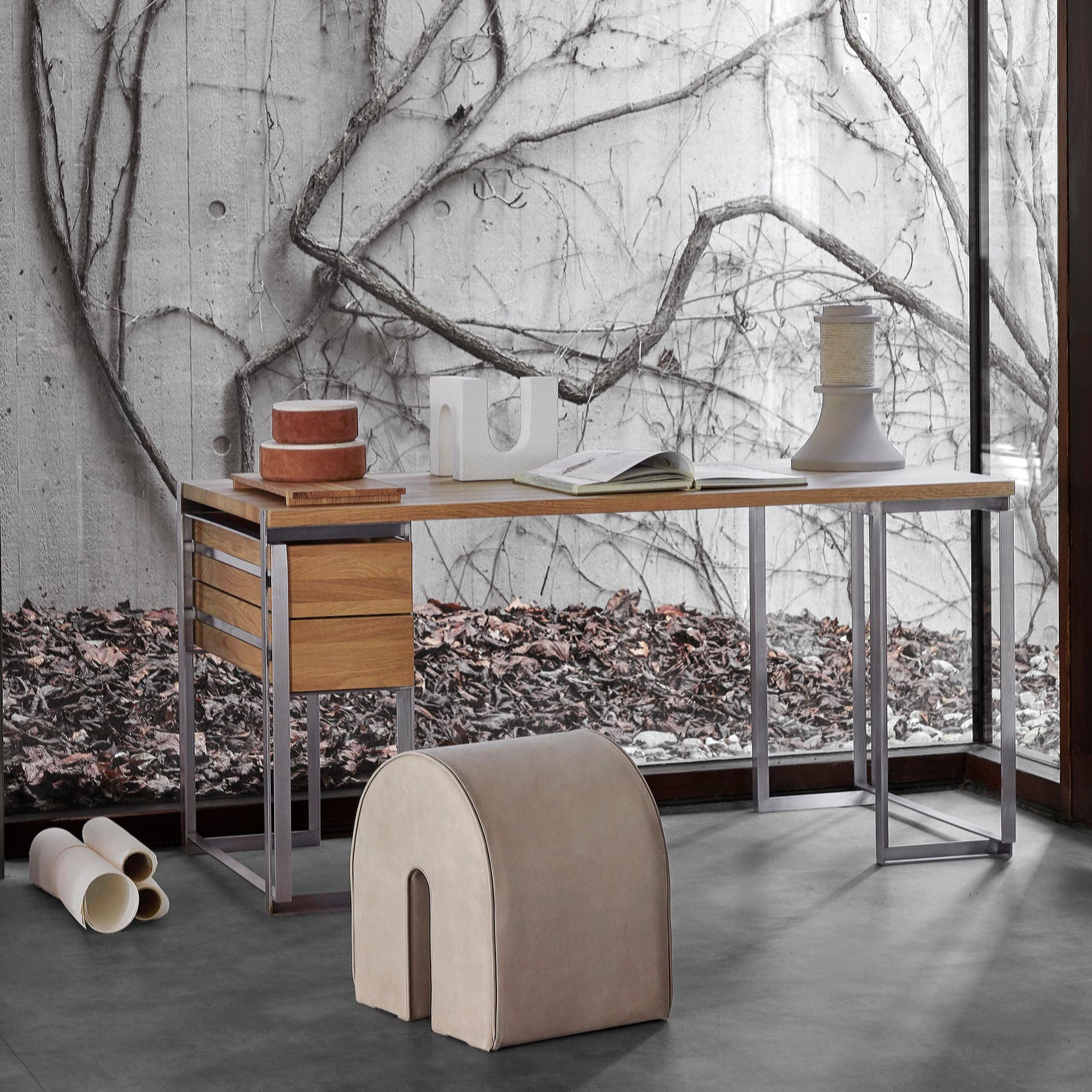Bureau Outline en chêne et acier inoxydable