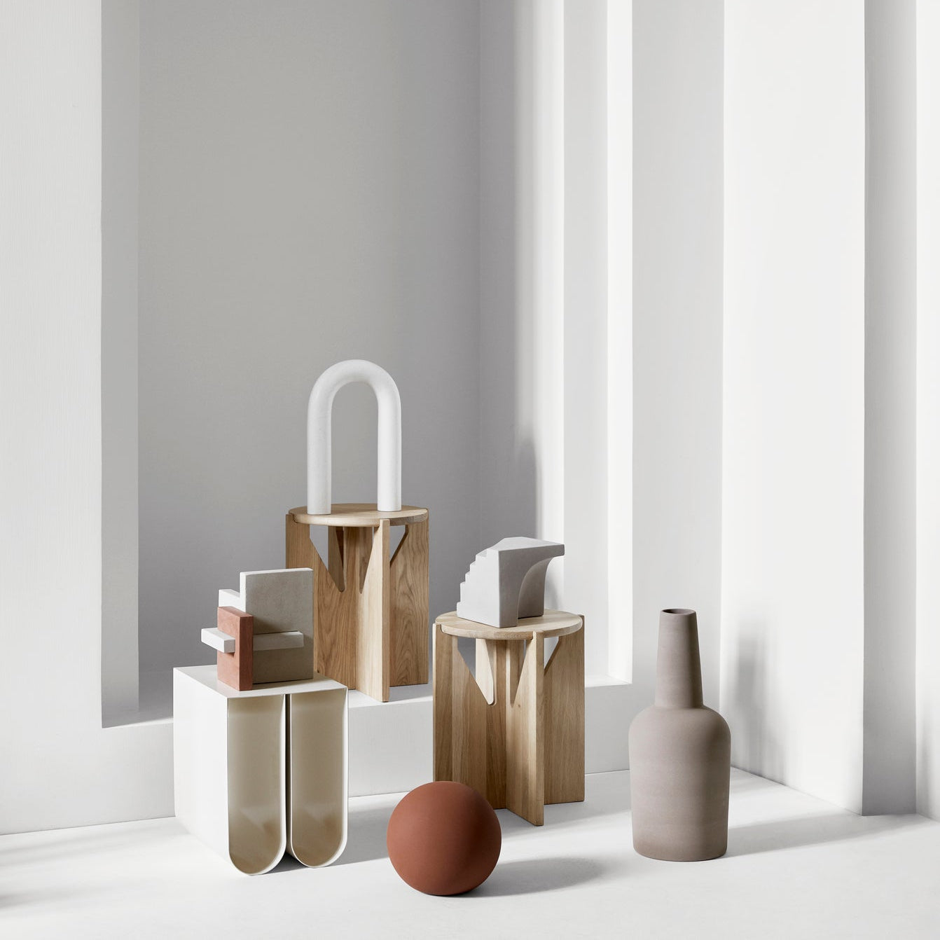 Table d’appoint Curved en acier beige
