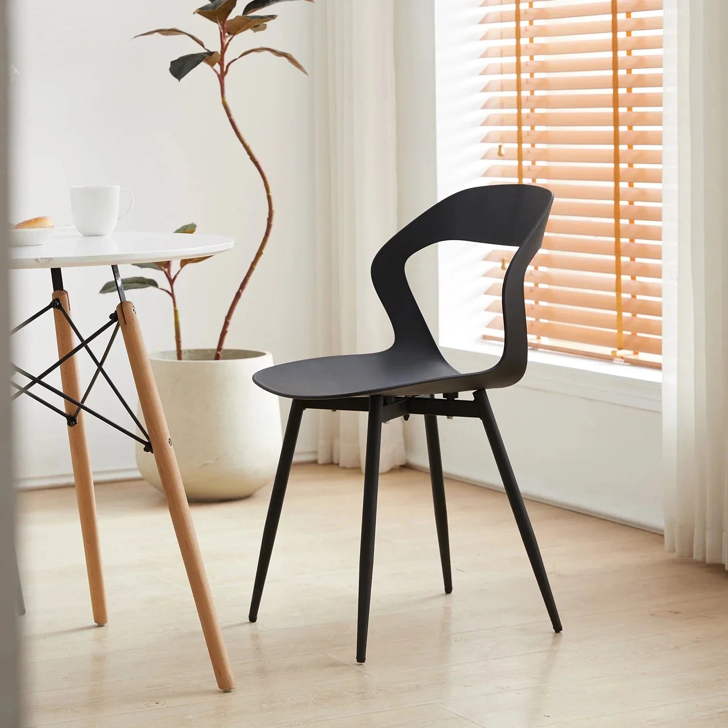 Lot de chaises scandinaves minimalistes ElleVitals