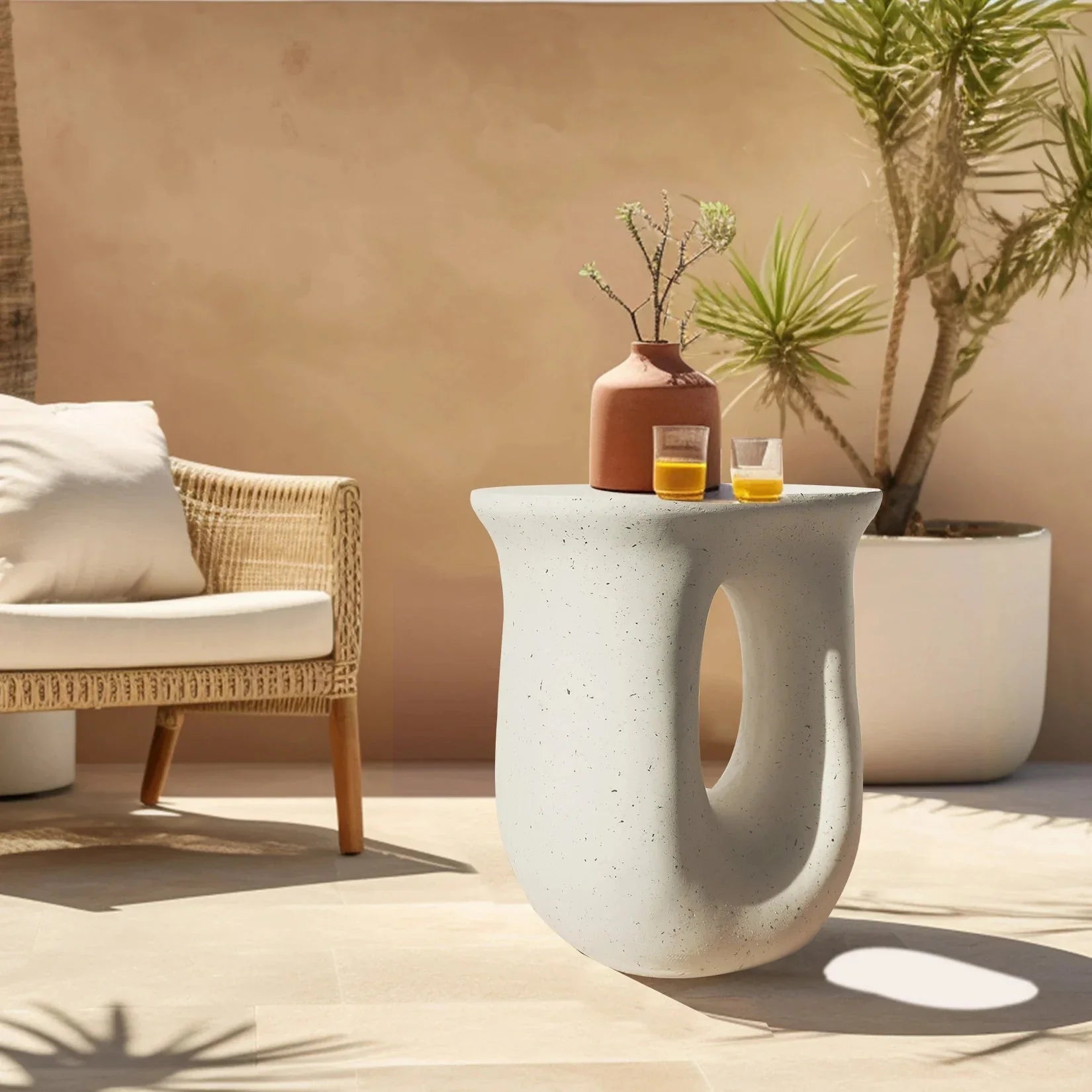 Table U en béton minéral design ElleVitals