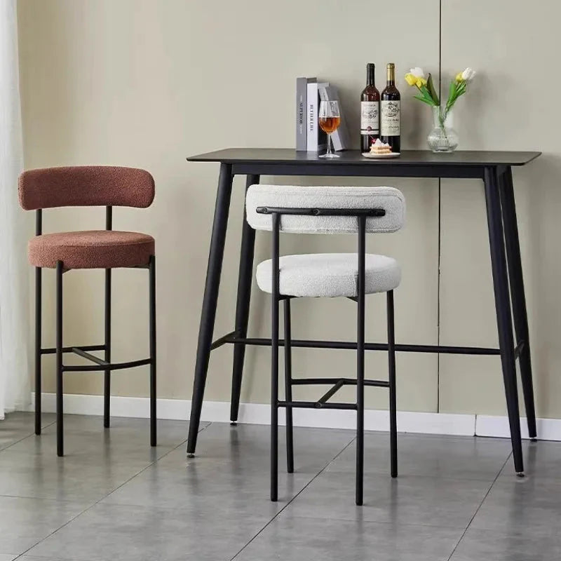 Chaise haute élégante en tissu bouclette ElleVitals