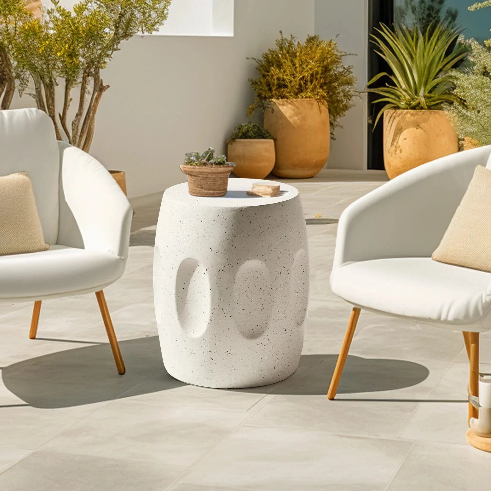 Table sculpturale en béton minéral ElleVitals