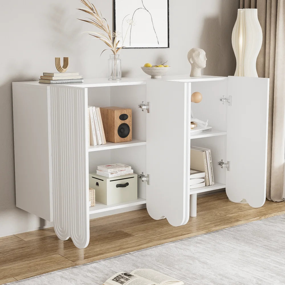 Buffet moderne à portes sculptées et rangements fermés