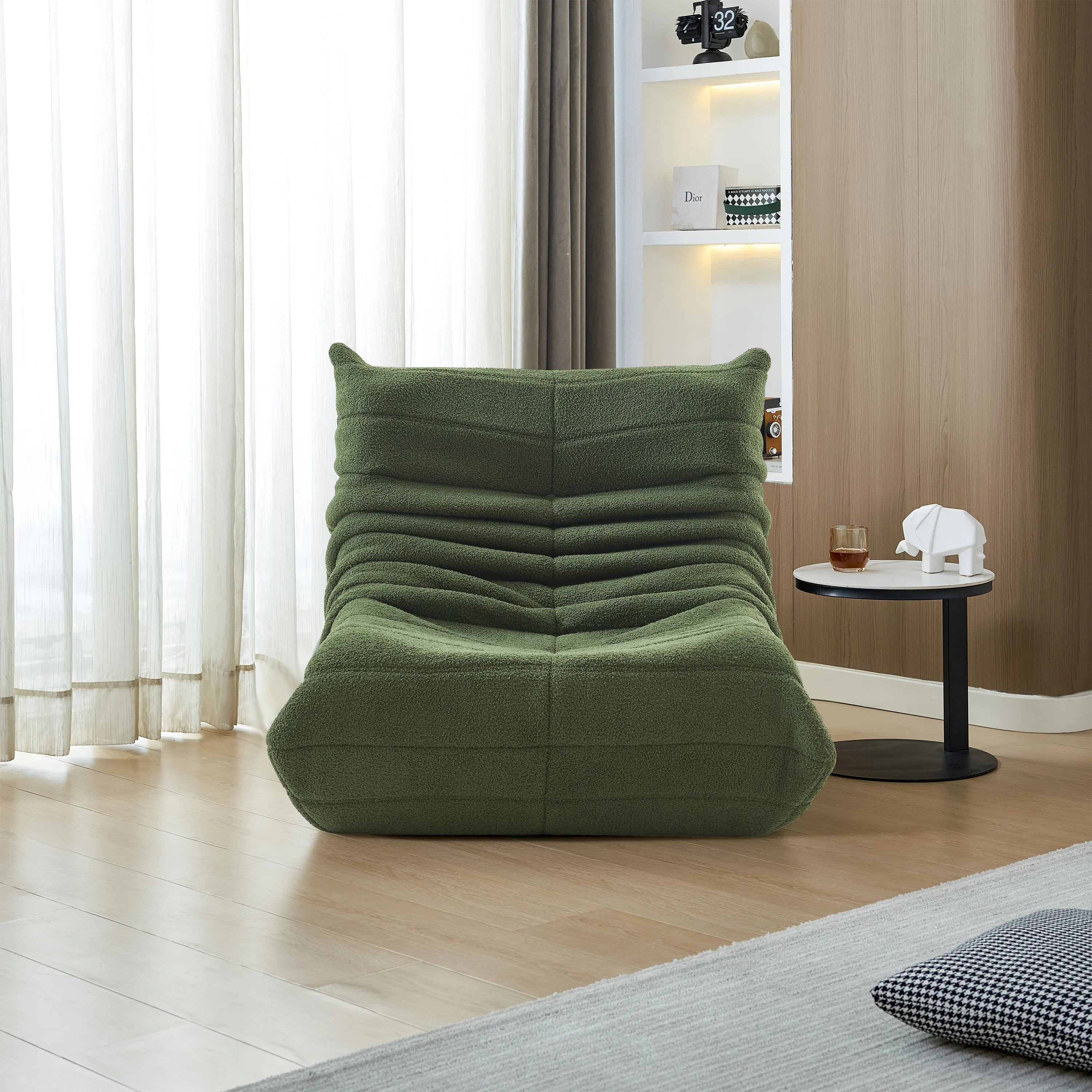 Niedriger Sessel aus Bouclette-Samt