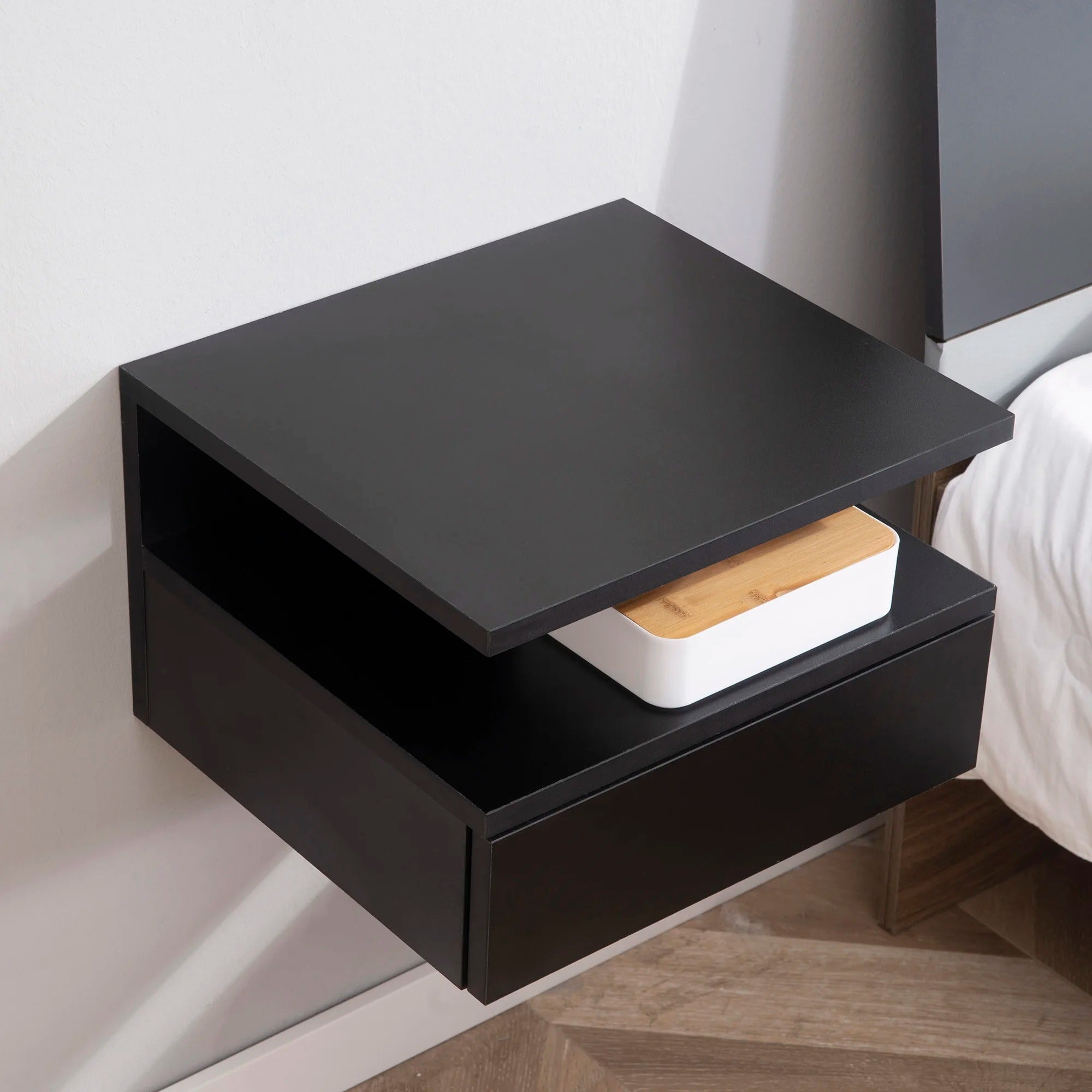 Tables de chevet suspendues modernes