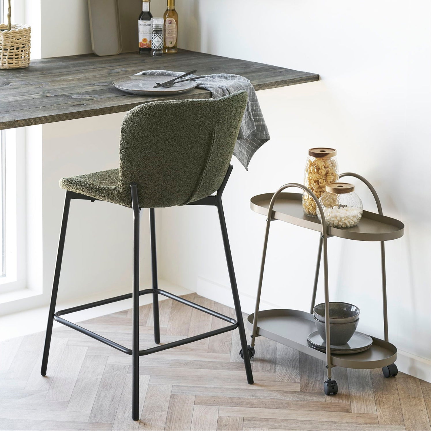 Maceda Counter Chair