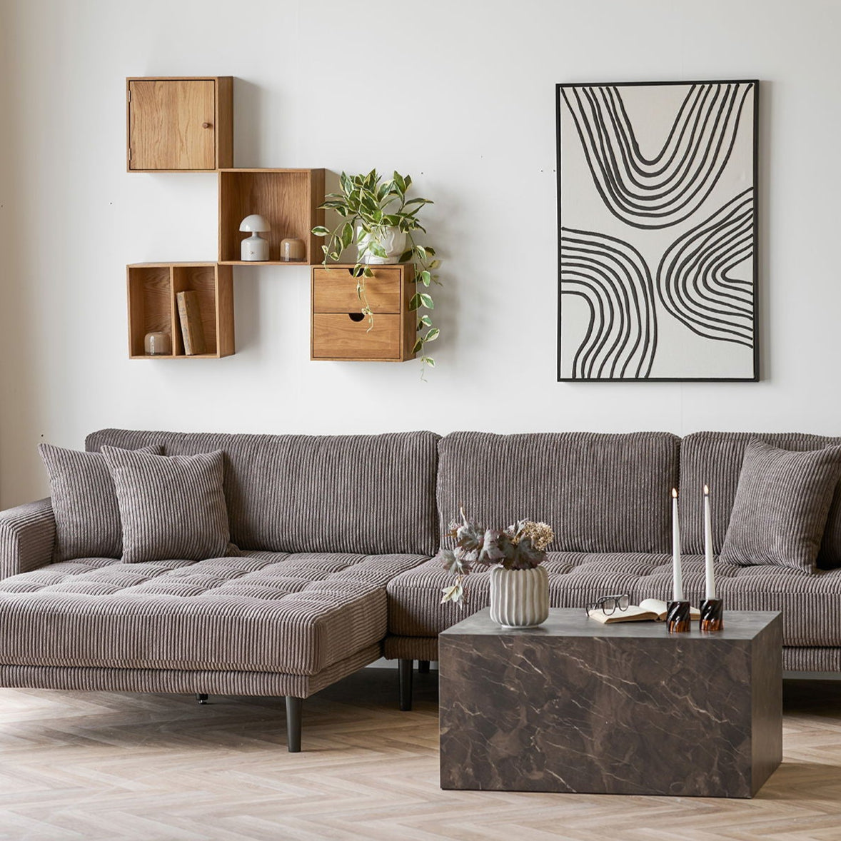Townsville Wall Shelf with door