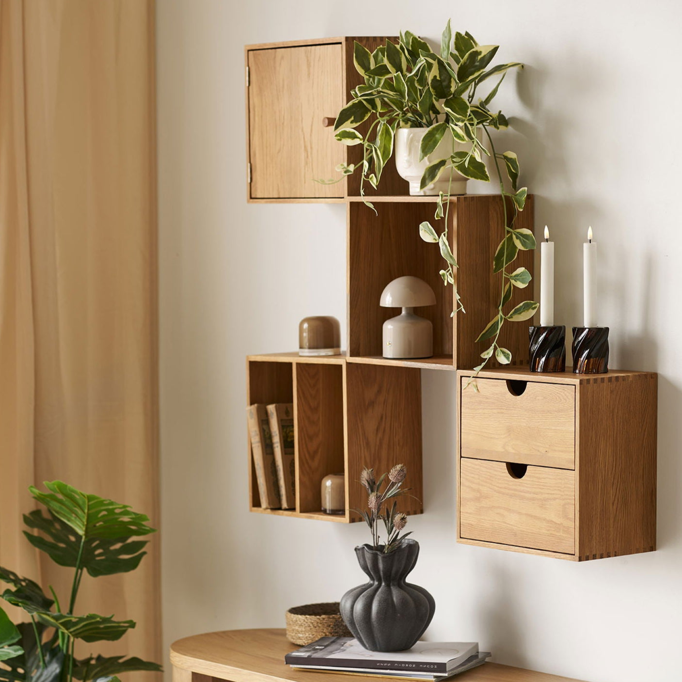 Townsville Wall Shelf with vertical rooms