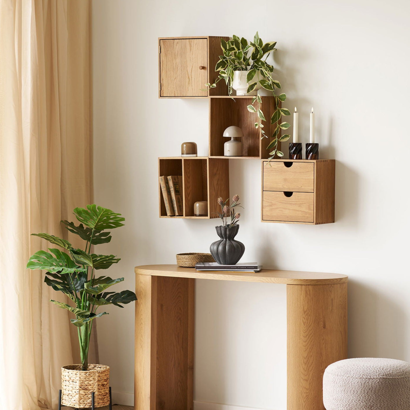 Townsville Wall Shelf with vertical rooms
