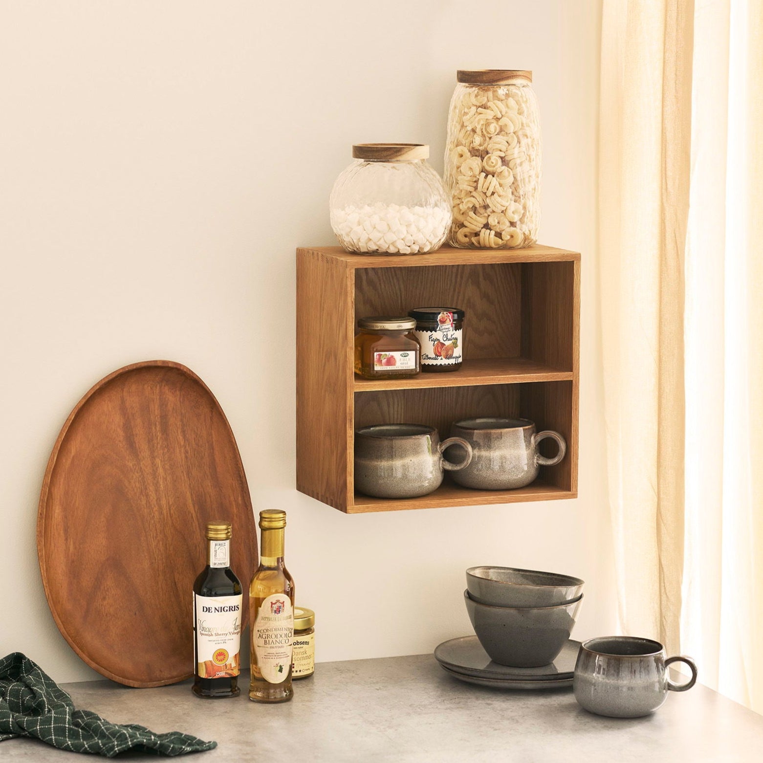 Townsville Wall Shelf with vertical rooms