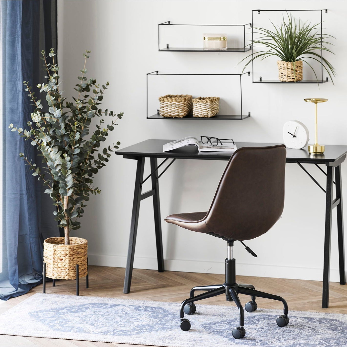 Ulmo Wall Shelf