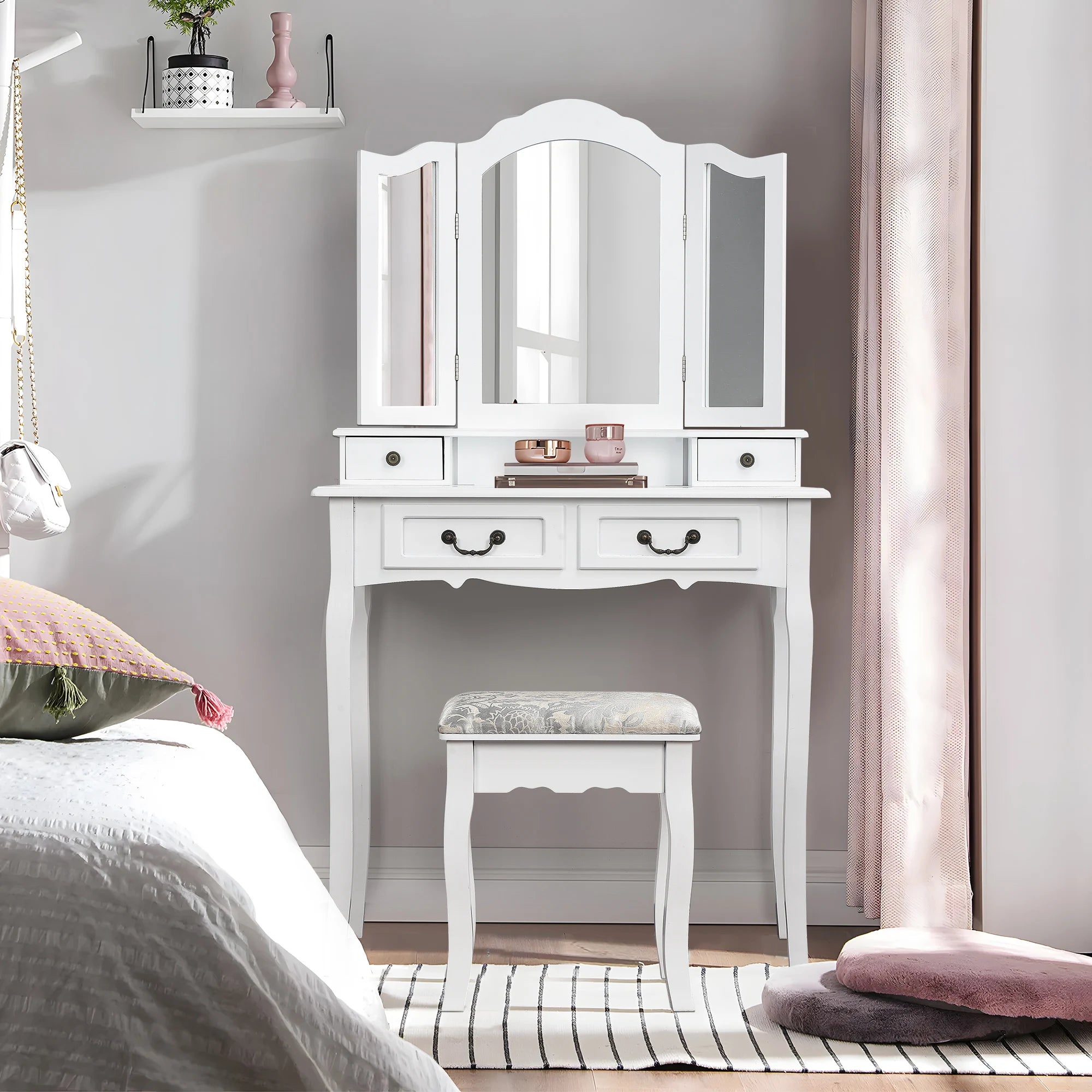 Coiffeuse blanche avec miroir triple
