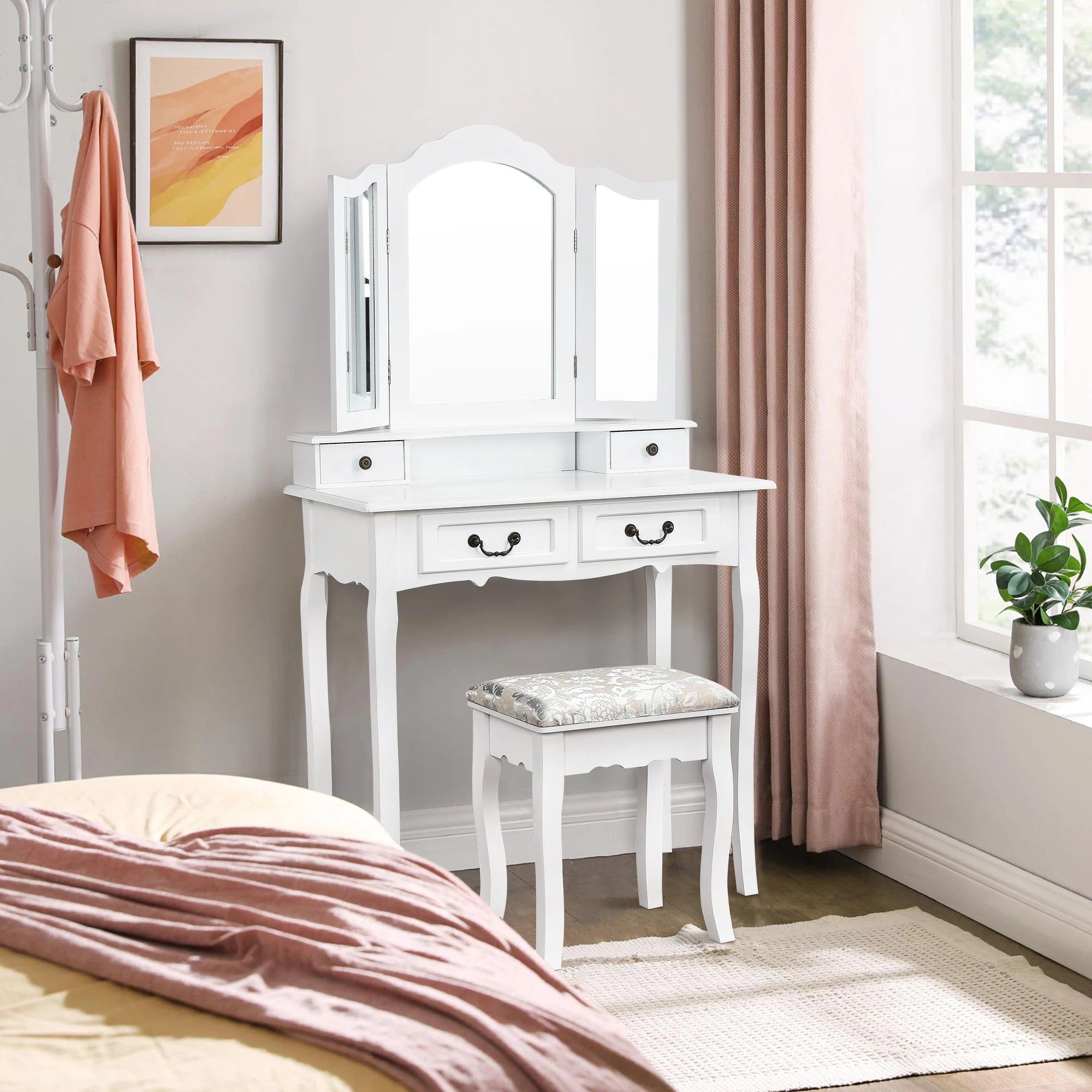 Coiffeuse blanche avec miroir triple