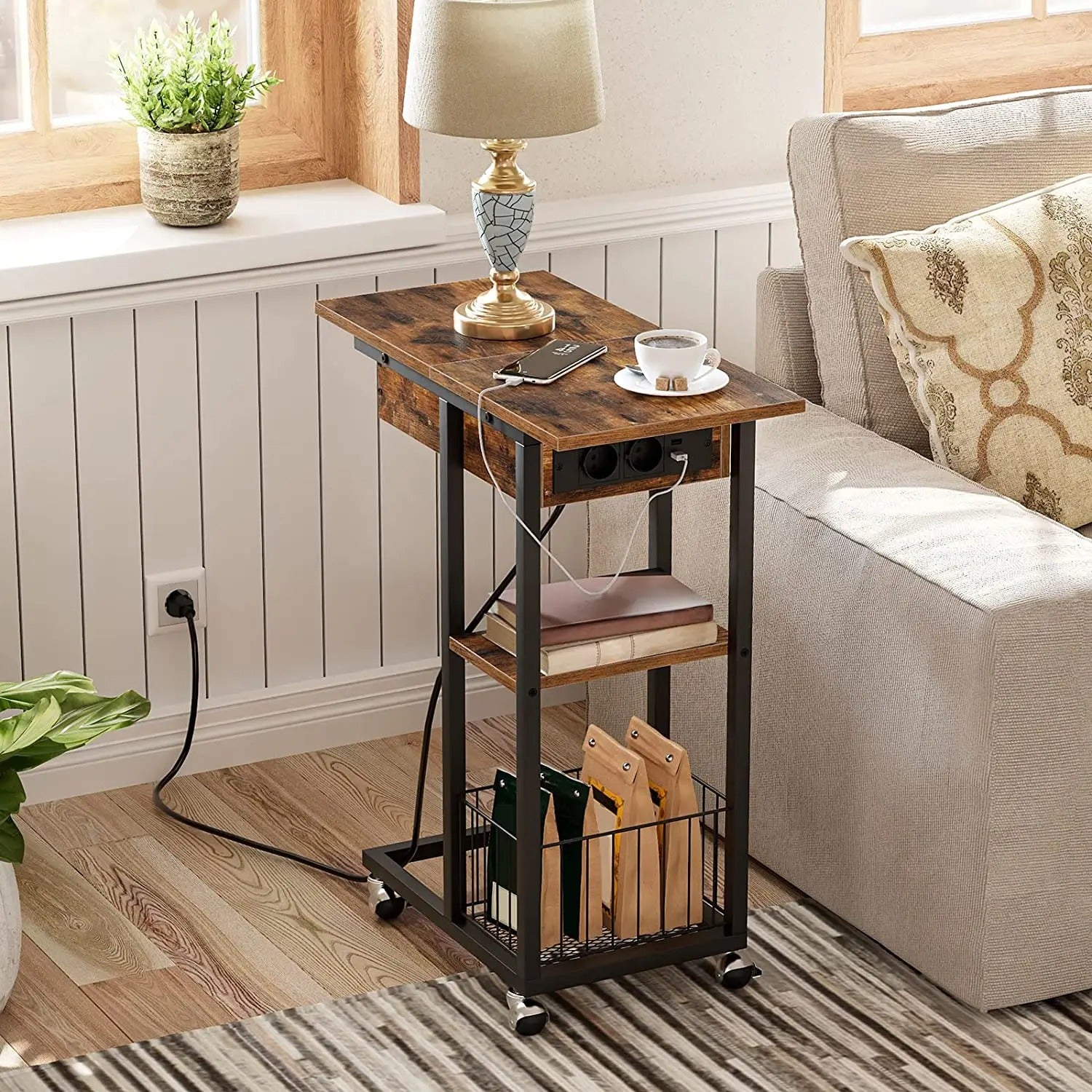 Table d’appoint multifonction avec prises