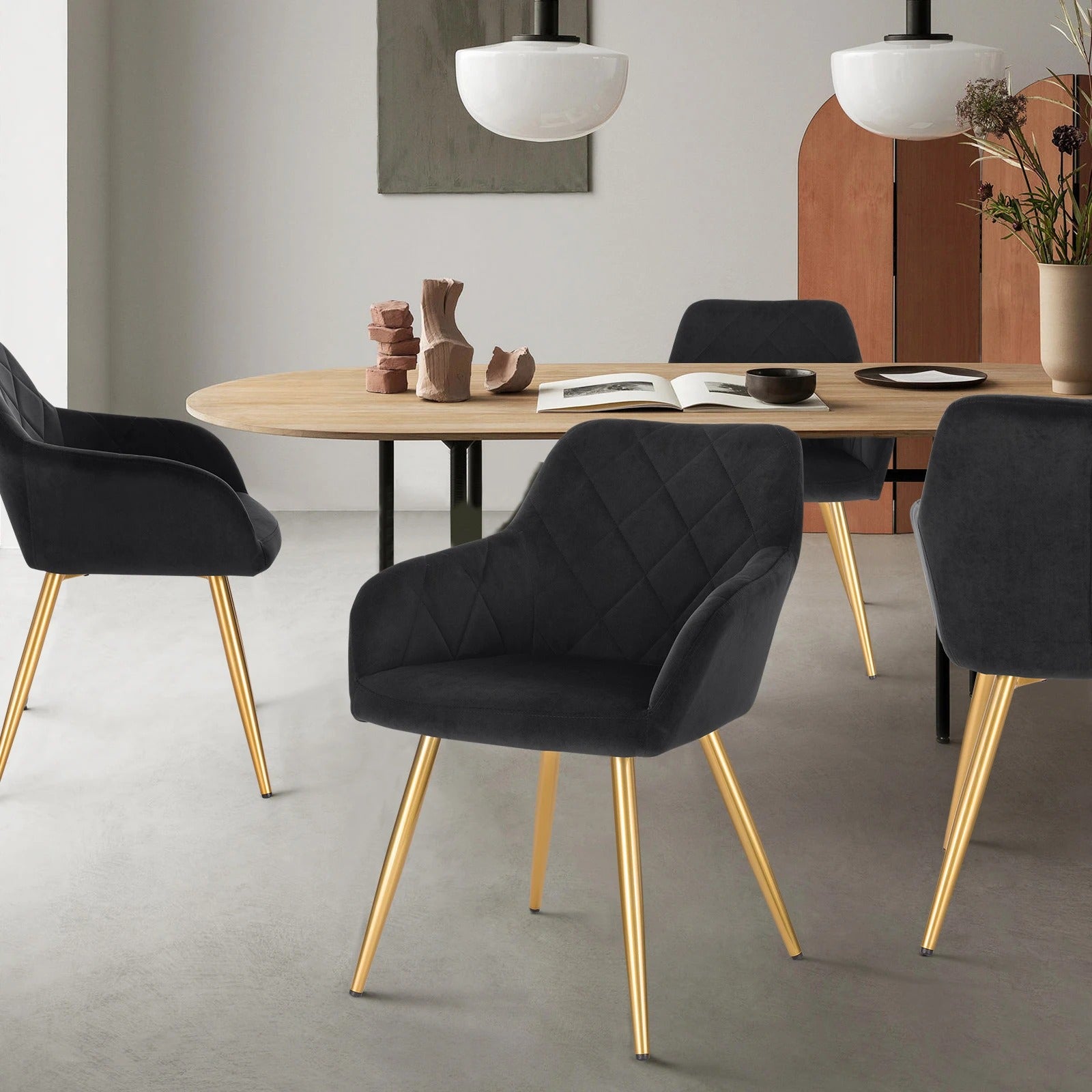 Fauteuil en velours pieds métal noir
