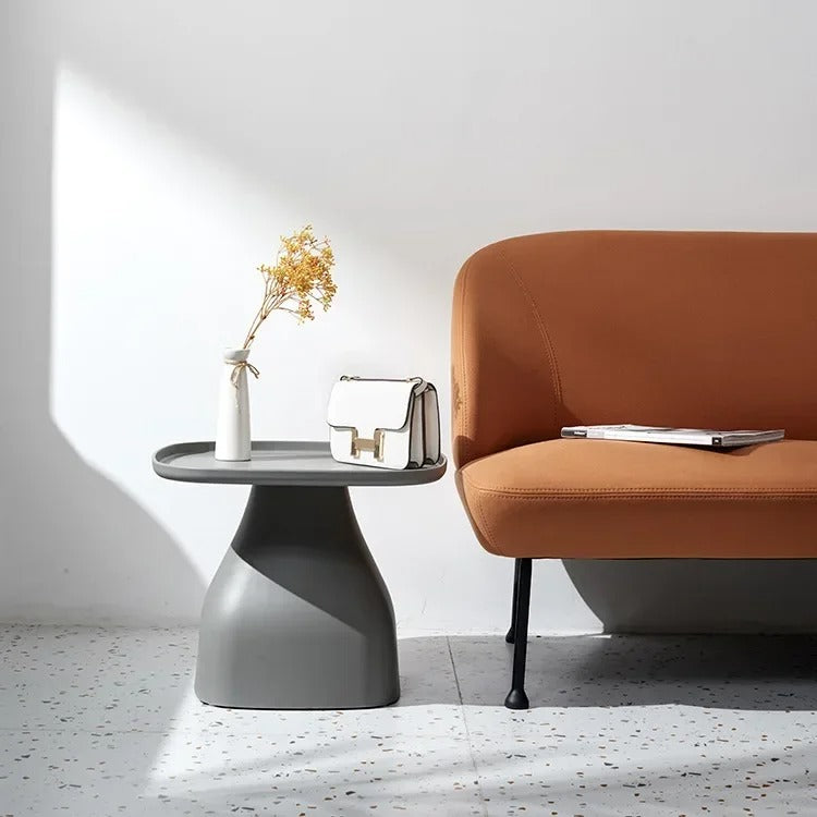 Table d’appoint design arrondie